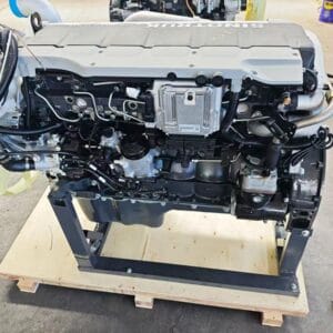 Engine assembly with external components in the MAN D2066 and 2760 listing